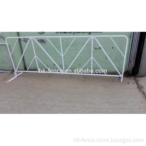 powder coated galvanized pedestrian barrier for racing or run event